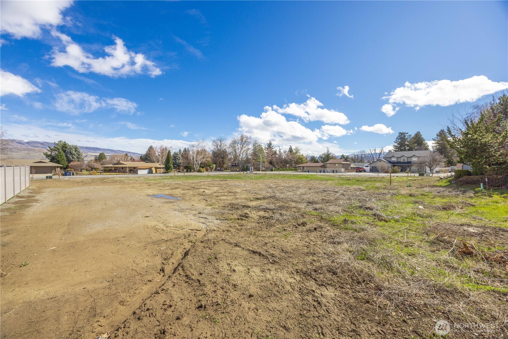 1808 North Road Wenatchee WA 98801