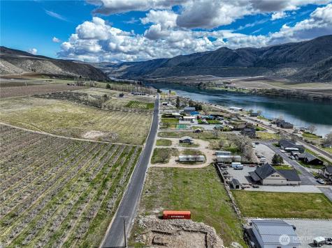 3920 Stayman Flats Road Chelan WA 98816