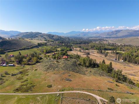 265 East Chewuch Road Winthrop WA 98862