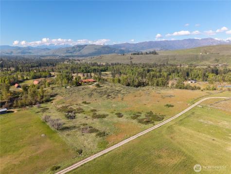 265 East Chewuch Road Winthrop WA 98862