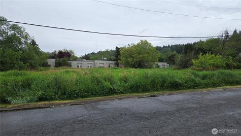 1215 9th Street SE Puyallup WA 98372