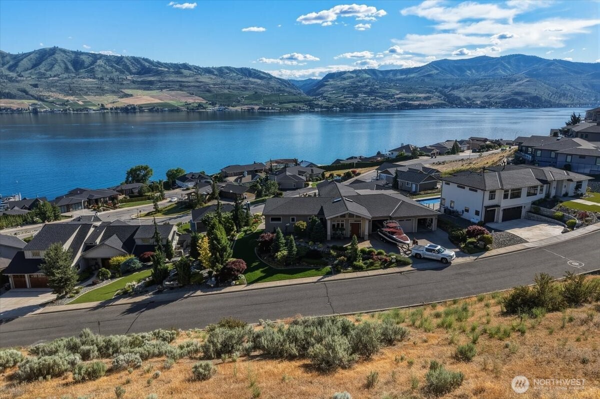 112 Crystal Crest Drive Chelan WA 98816