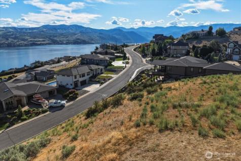 112 Crystal Crest Drive Chelan WA 98816