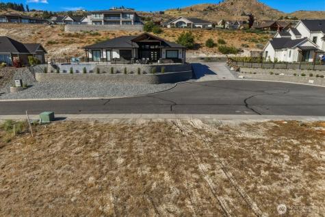 112 Crystal Crest Drive Chelan WA 98816