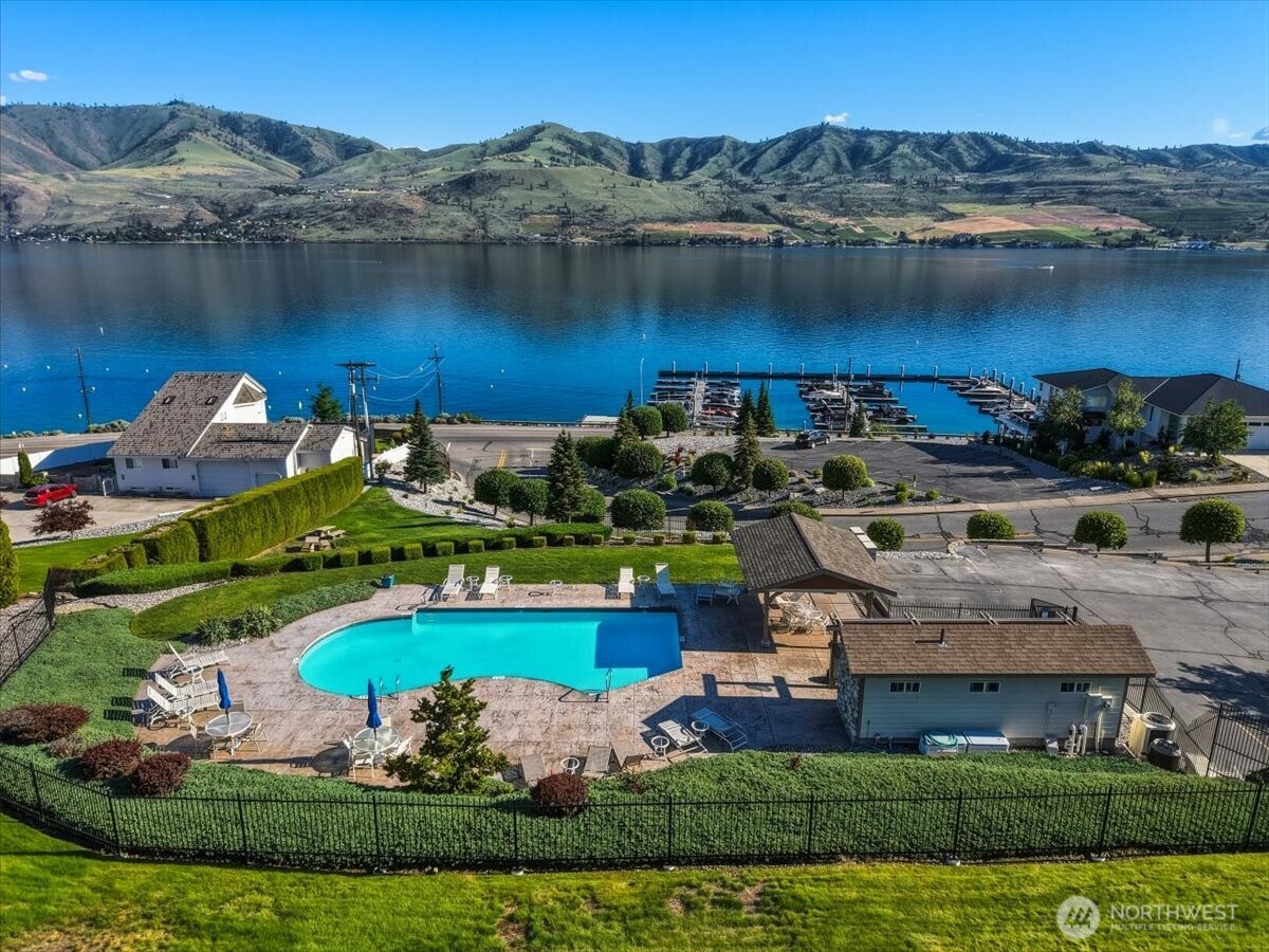 112 Crystal Crest Drive Chelan WA 98816