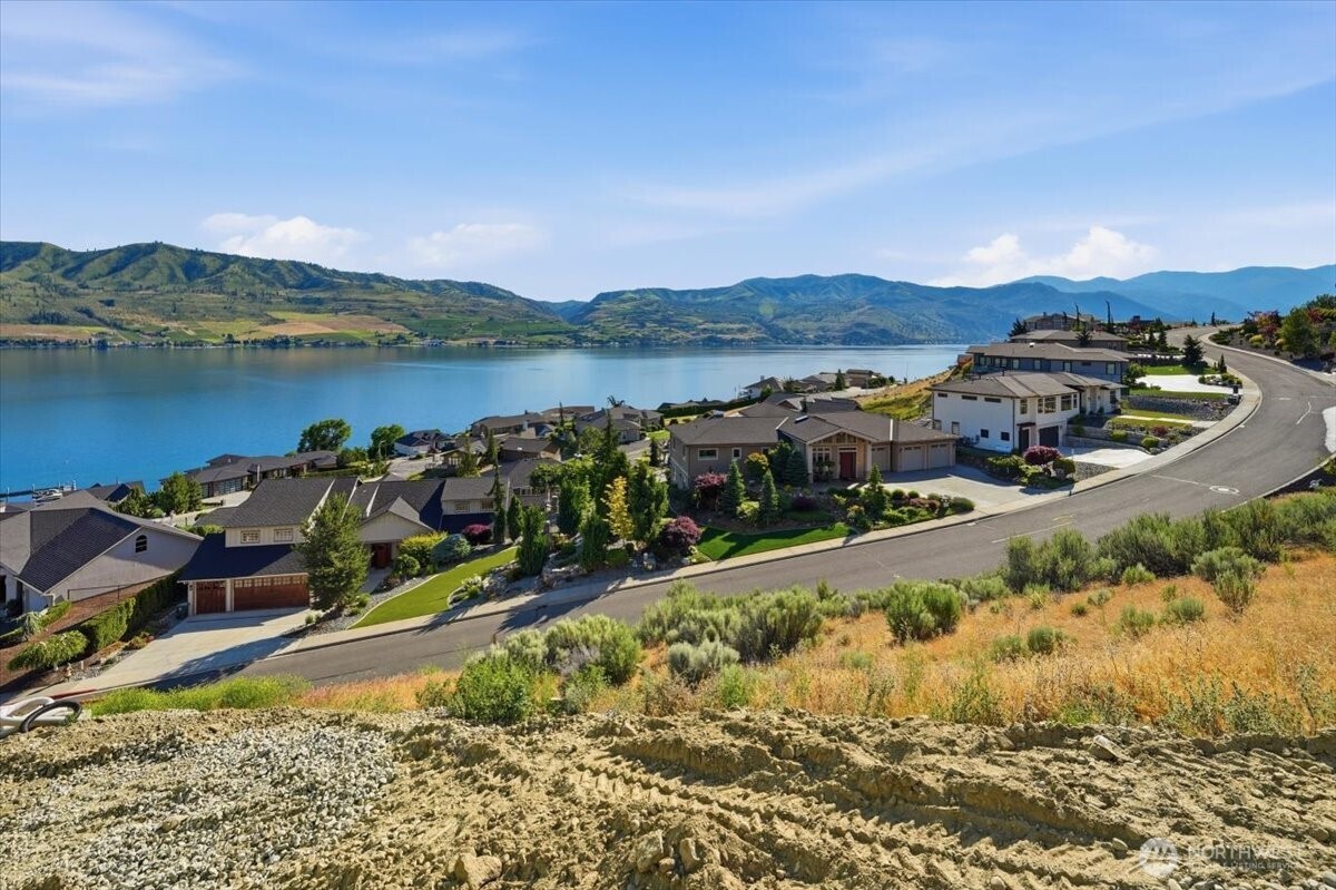 112 Crystal Crest Drive Chelan WA 98816