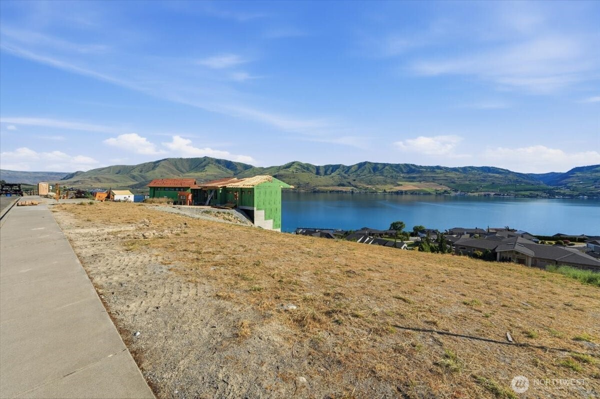 112 Crystal Crest Drive Chelan WA 98816