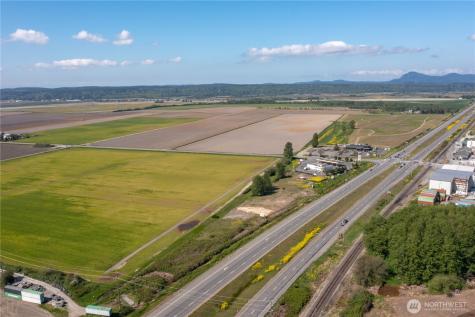 1377 Laconner Whitney Road Mount Vernon WA 98273