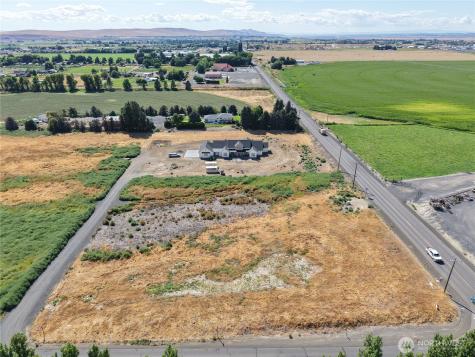 2004 W Joanna Lane Othello WA 99344