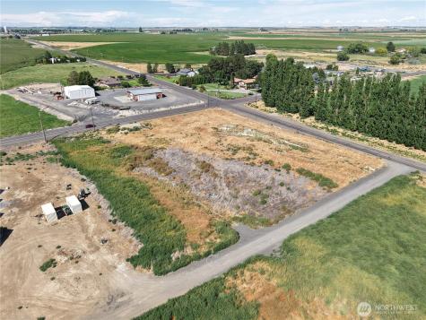 2004 W Joanna Lane Othello WA 99344