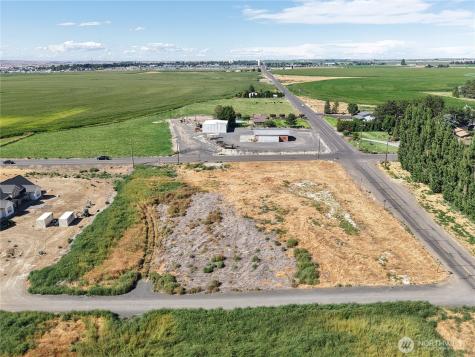 2004 W Joanna Lane Othello WA 99344