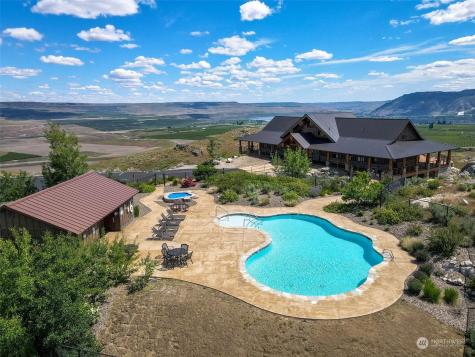 0 Lipizzan Brewster WA 98812