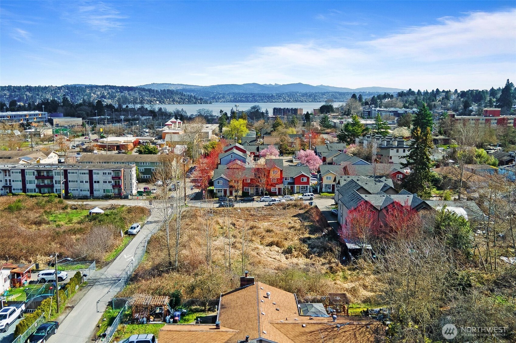 0 S Director & 48th Avenue S Seattle WA 98118