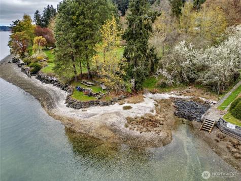 9190 Fox Cove Lane NE Bainbridge Island WA 98110
