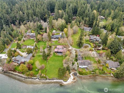 9190 Fox Cove Lane NE Bainbridge Island WA 98110