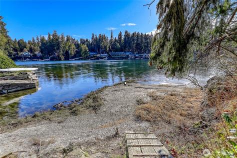 9190 Fox Cove Lane NE Bainbridge Island WA 98110