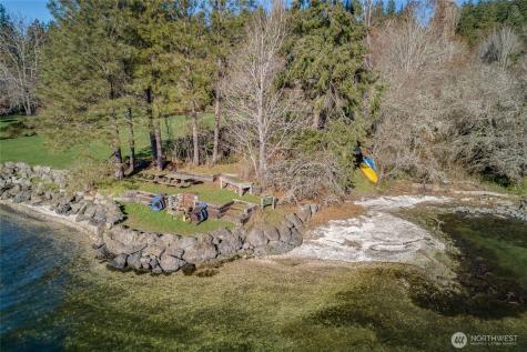 9190 Fox Cove Lane NE Bainbridge Island WA 98110