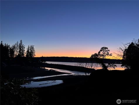 9190 Fox Cove Lane NE Bainbridge Island WA 98110