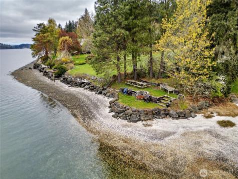 9190 Fox Cove Lane NE Bainbridge Island WA 98110