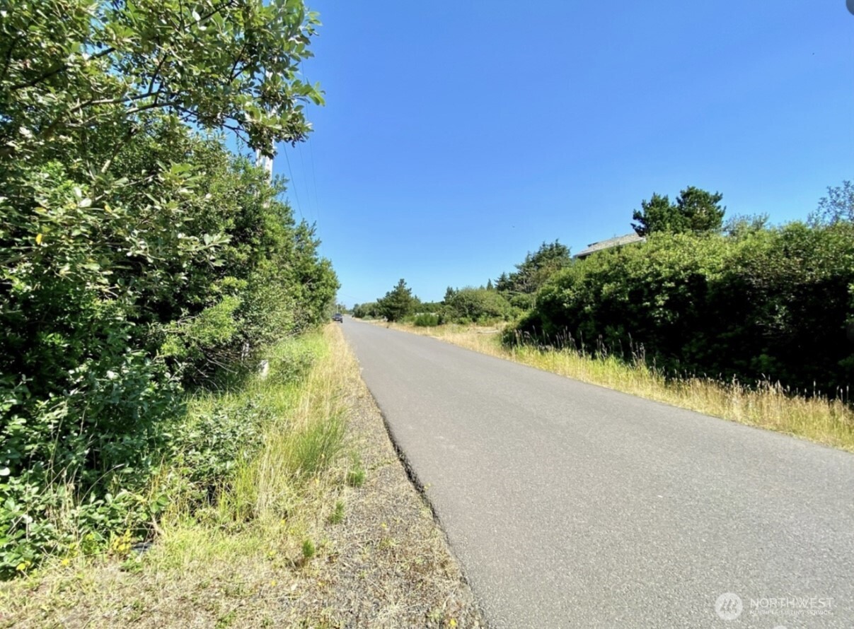 525 Sand Dune Avenue SW Ocean Shores WA 98569