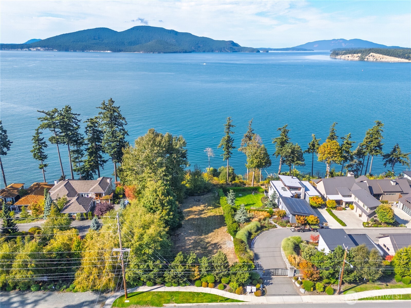 3820 Leeward Lane Anacortes WA 98221