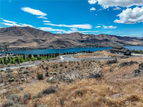 846 Long Drive Chelan WA 98816