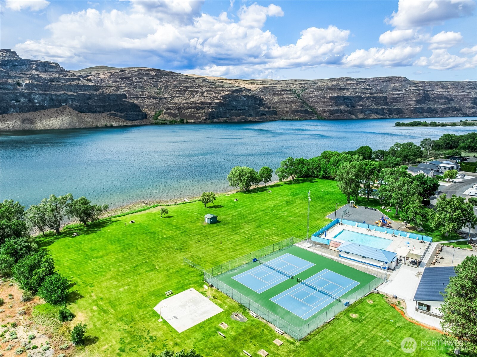 685 River Drive SW Quincy WA 98848