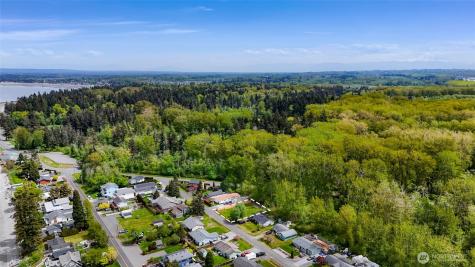 7050 Helweg Lane Blaine WA 98230