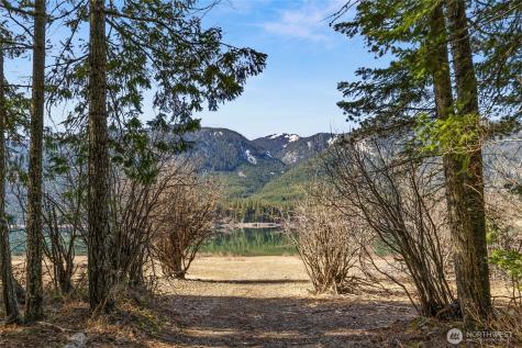 33 Lakeside Court Ronald WA 98940