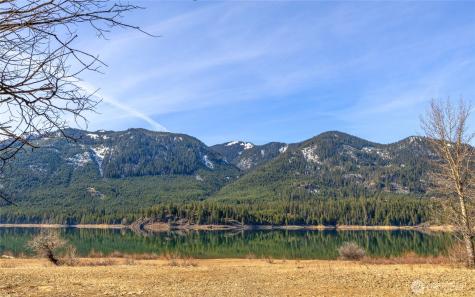 33 Lakeside Court Ronald WA 98940