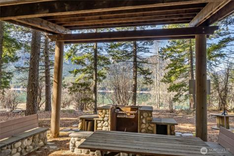 33 Lakeside Court Ronald WA 98940