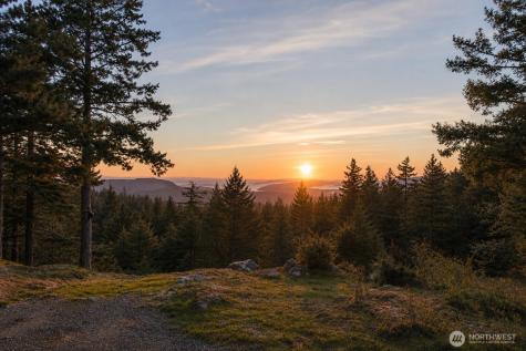 354 Helmsmens Way Orcas Island WA 98245