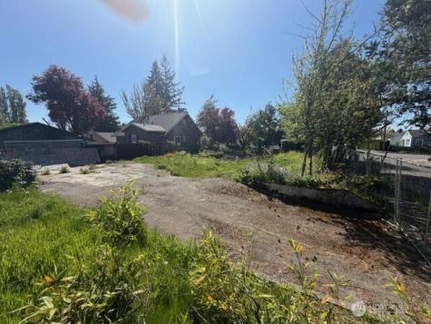 2416 11th Street Bremerton WA 98312