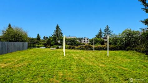 895 Albion Avenue SE Ocean Shores WA 98569
