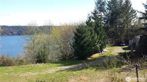 32241 N Highway 101 Lilliwaup WA 98555