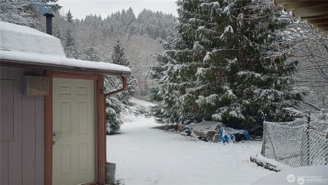 32241 N Highway 101 Lilliwaup WA 98555