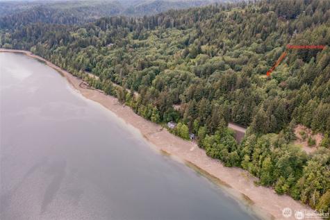 32241 N Highway 101 Lilliwaup WA 98555