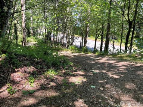 32241 N Highway 101 Lilliwaup WA 98555