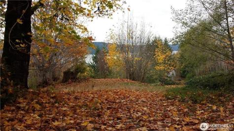 32241 N Highway 101 Lilliwaup WA 98555