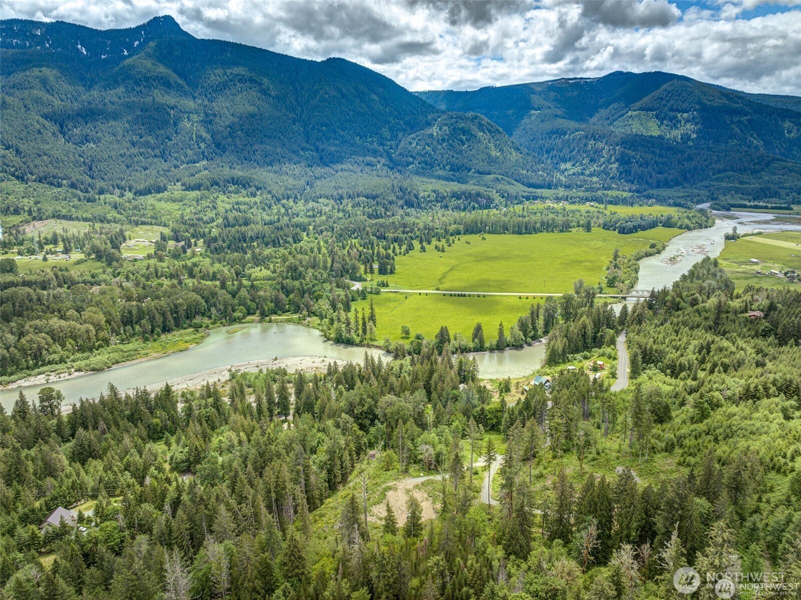 189 Carr Road White Pass WA 98937