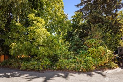 672 Lind Avenue NW Renton WA 98057
