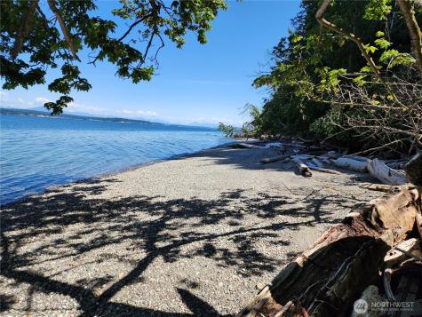 4076 Preserve Drive Camano Island WA 98282
