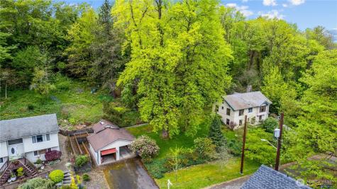 49 31st Avenue S Seattle WA 98108