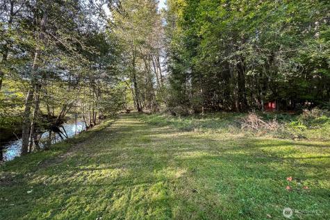 104 Rainbow Place White Pass WA 98361
