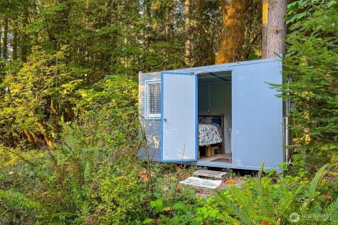 104 Rainbow Place White Pass WA 98361