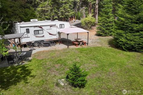 104 Rainbow Place White Pass WA 98361