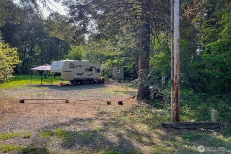 104 Rainbow Place White Pass WA 98361