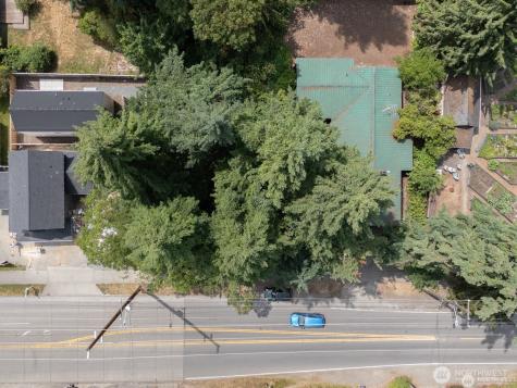 1111 1st Avenue NE Seattle WA 98125