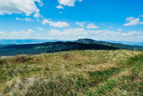 61 Janet Marie Road Oroville WA 98844