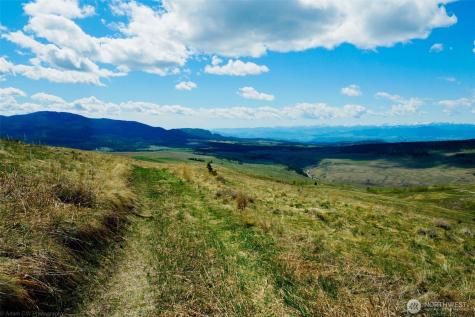 61 Janet Marie Road Oroville WA 98844